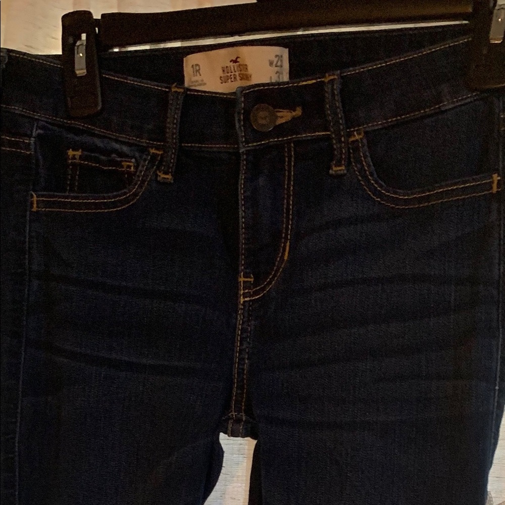 Hollister Super Skinny Jeans